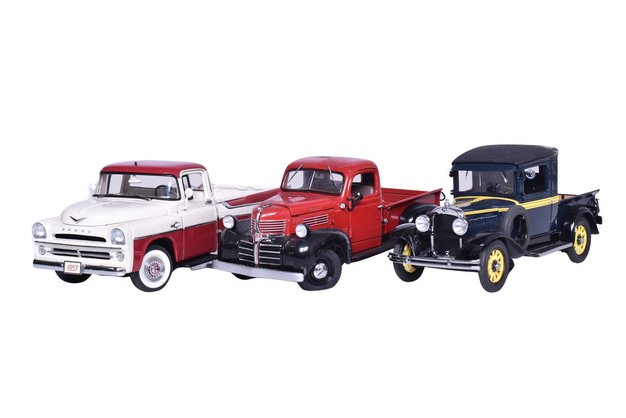3268 - Three Danbury Mint 1:24 Die Cast Dodge Pickup Models - 1957 Sweptside D100 thumbnail