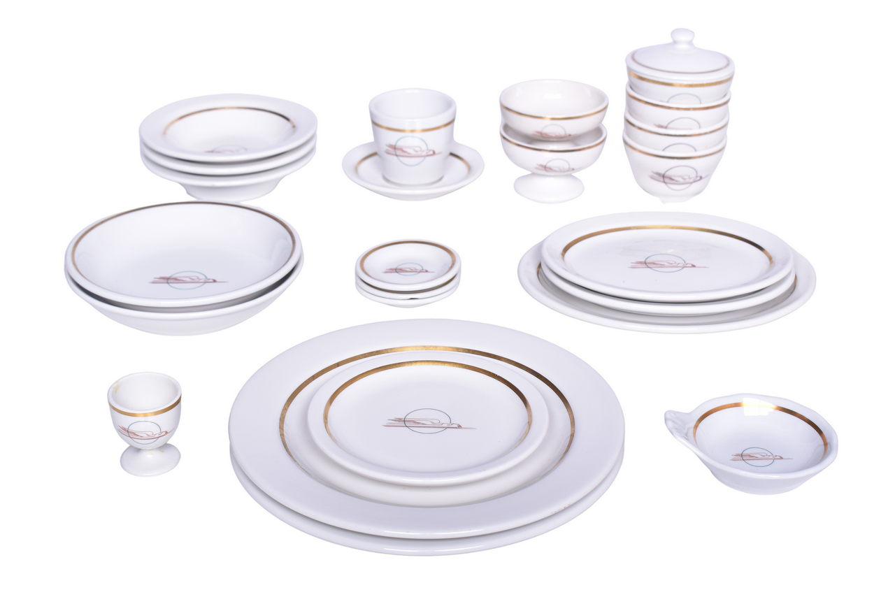 6021 - Twenty-Five Pieces of Union Pacific Railroad China Winged Streamliner Ice Cream Cups, Egg Cup, Soup Bowls, Etc. thumbnail