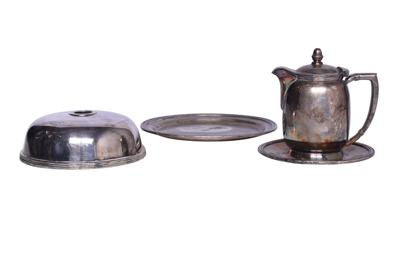 6027 - Three Pieces of Union Pacific Railroad Silver - Winged Streamliner Syrup Pitcher, Hot Food Cover, and Plate thumbnail