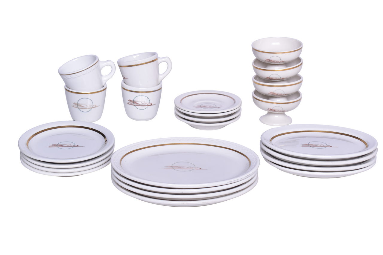 6051 - Twenty-Four Pieces of Union Pacific Railroad China Winged Streamliner Plates, Bowls, Ice Cream Shells, and More thumbnail
