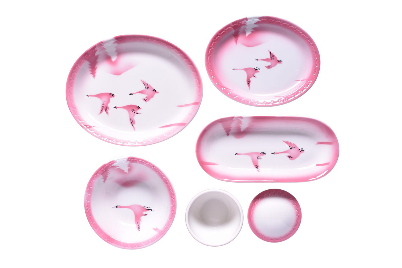 6071 - Six Pieces of Milwaukee Road Dining Car China Traveler Bouillon Cup w/ Lid, Oval Celery Tray, Platters, and Bowl thumbnail