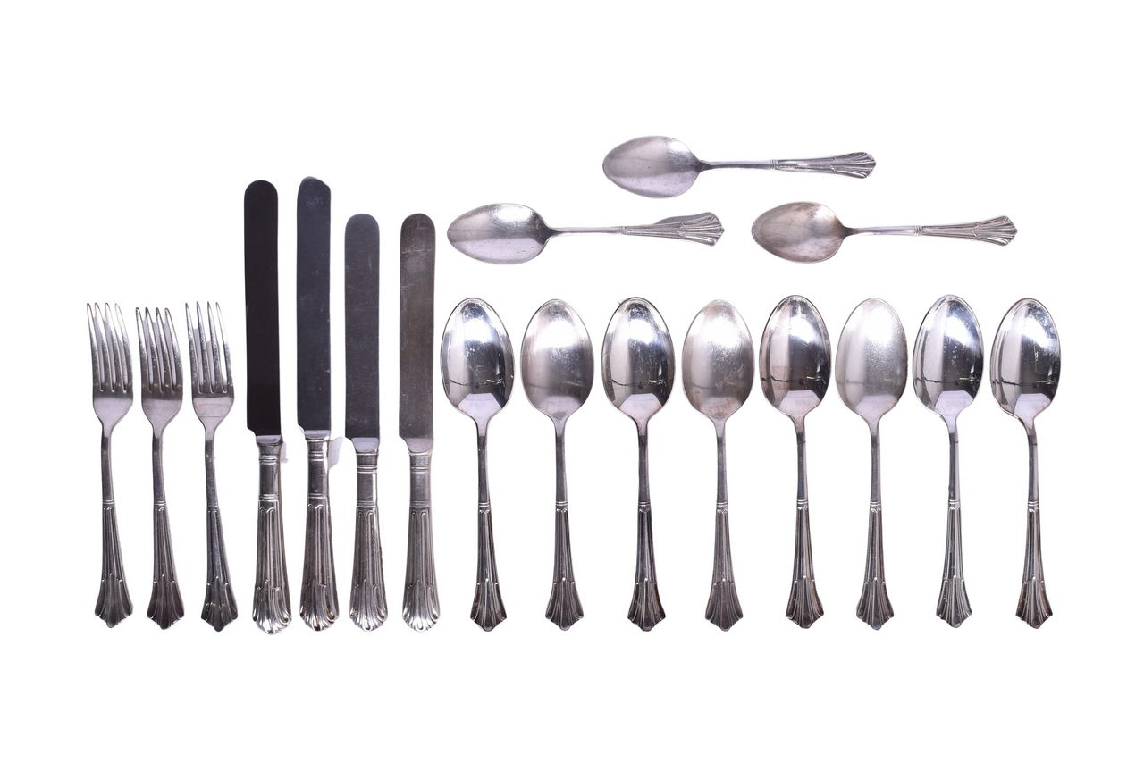 6087 - Eighteen Pieces of Santa Fe Railroad Dining Car Silver Albany Flatware - Knives, Forks, and Spoons thumbnail