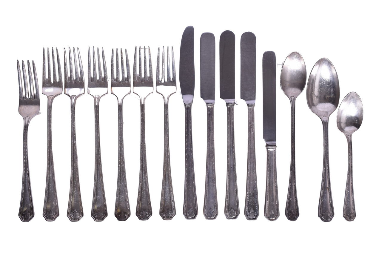 6107 - Fifteen Pieces of Pullman Company Railroad Roosevelt Silver Flatware - Knives, Forks, and Spoons thumbnail