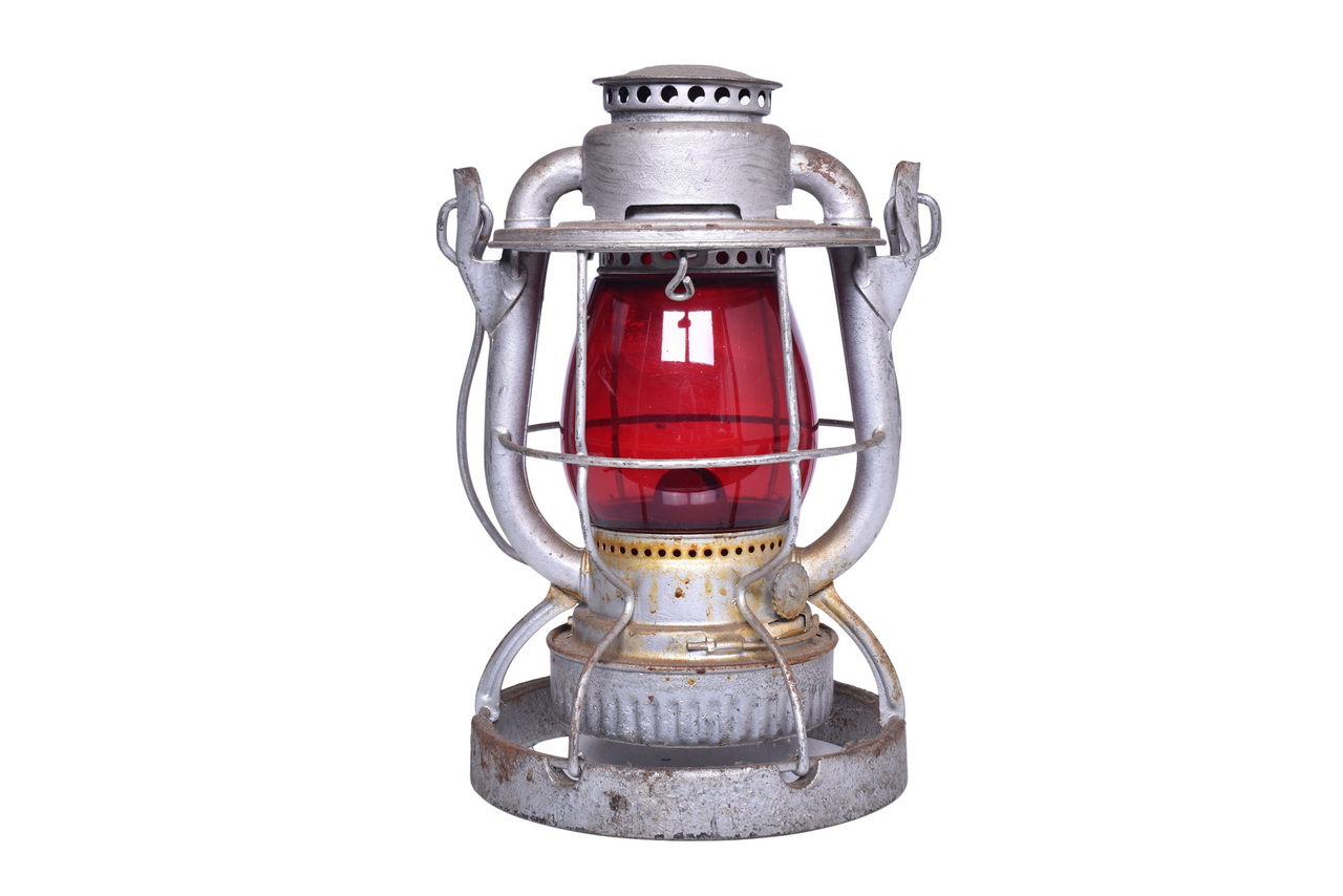 6130 - Dietz Vesta Reading Company Locomotive Dept. Railroad Lantern with Weighted Base thumbnail