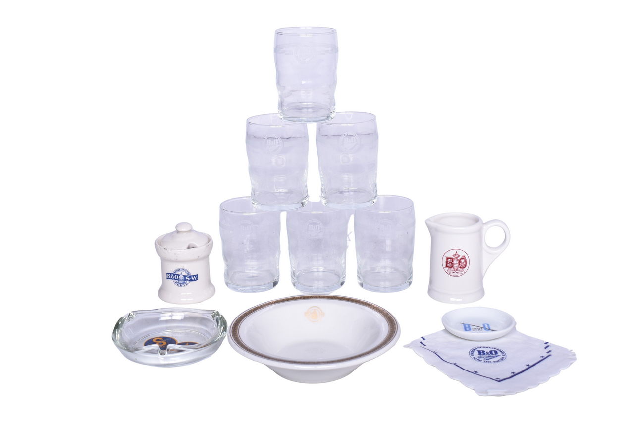 6157 - Collection of Baltimore and Ohio Railroad Items - Dining Car Glassware, Capitol China Bowl, Fantasy Pitcher, and More thumbnail