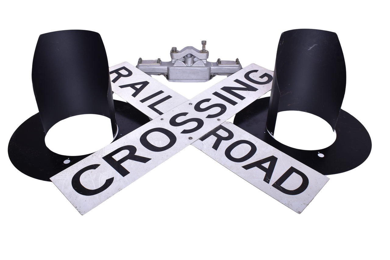 6254 - Railroad Crossing Crossbuck and Signal Parts thumbnail