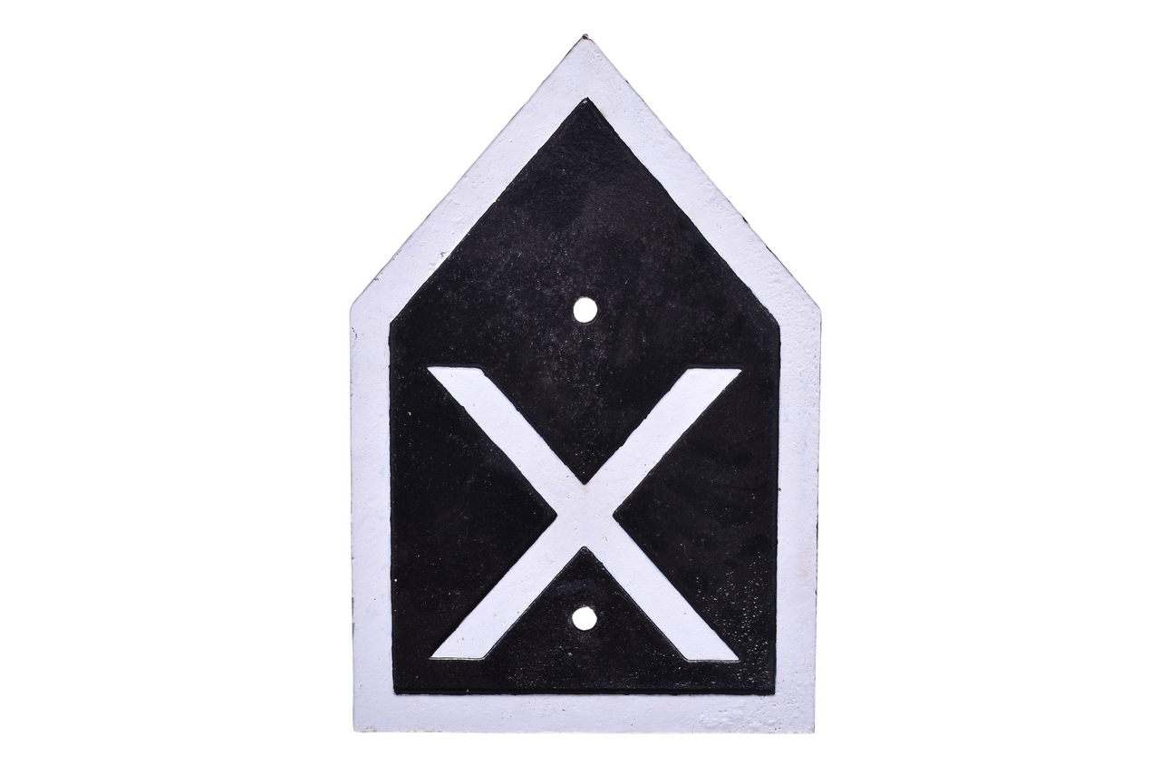 6502 - Cast Iron Lineside Railroad Crossing Marker Sign thumbnail