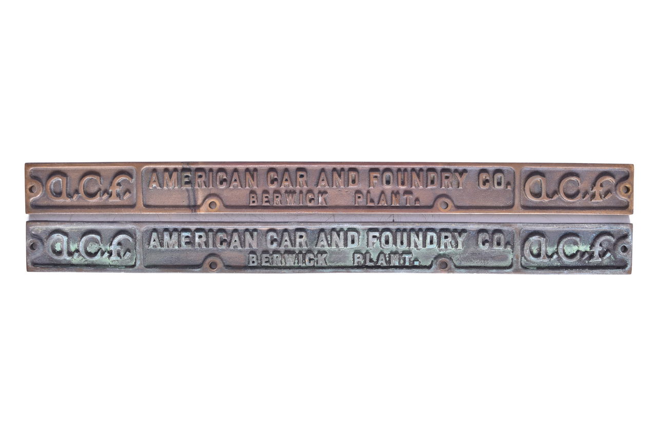 6537 - Two American Car and Foundry Company Brass Railroad Builders Plates thumbnail