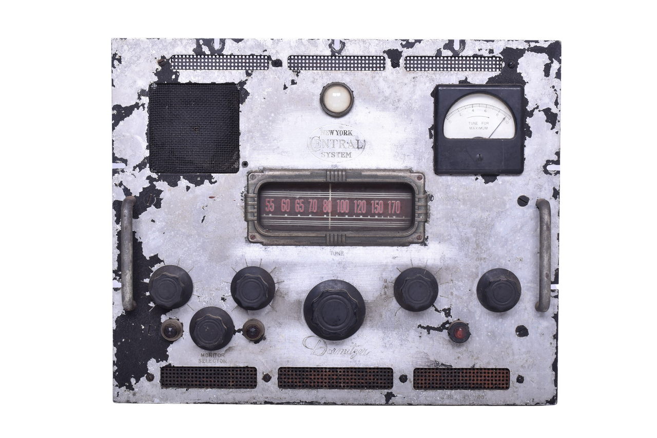 6589 - New York Central Railroad Marked Dormitzer Radio thumbnail