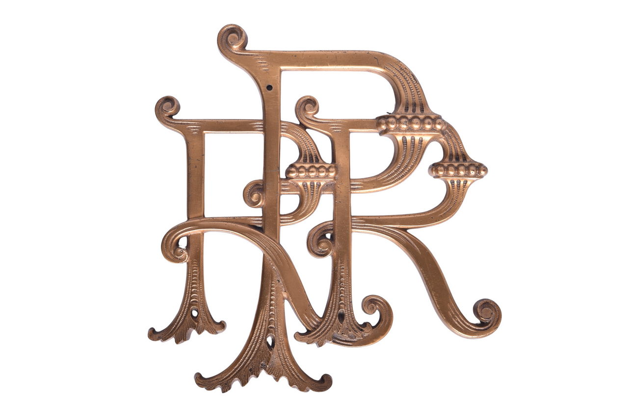 6660A - Pennsylvania Railroad Cast Brass Horse Drawn Carriage Emblem thumbnail