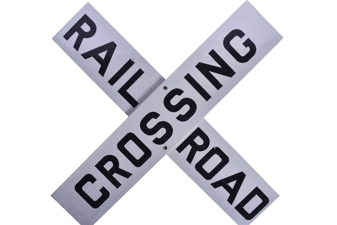 6680 - Aluminum Railroad Crossing Crossbuck Signs thumbnail