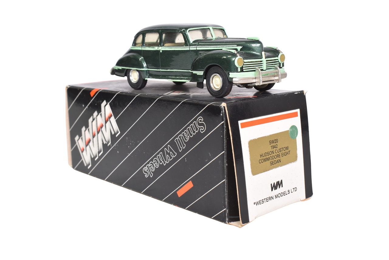 7038 - Western Models SW20 1942 Hudson Custom Commodore Eight Sedan thumbnail