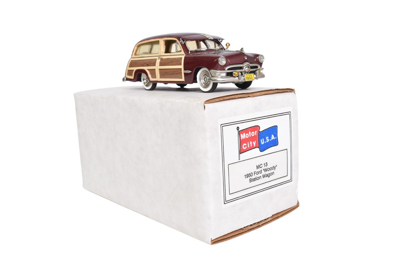 7061 - Motor City USA MC 13 1950 Ford 