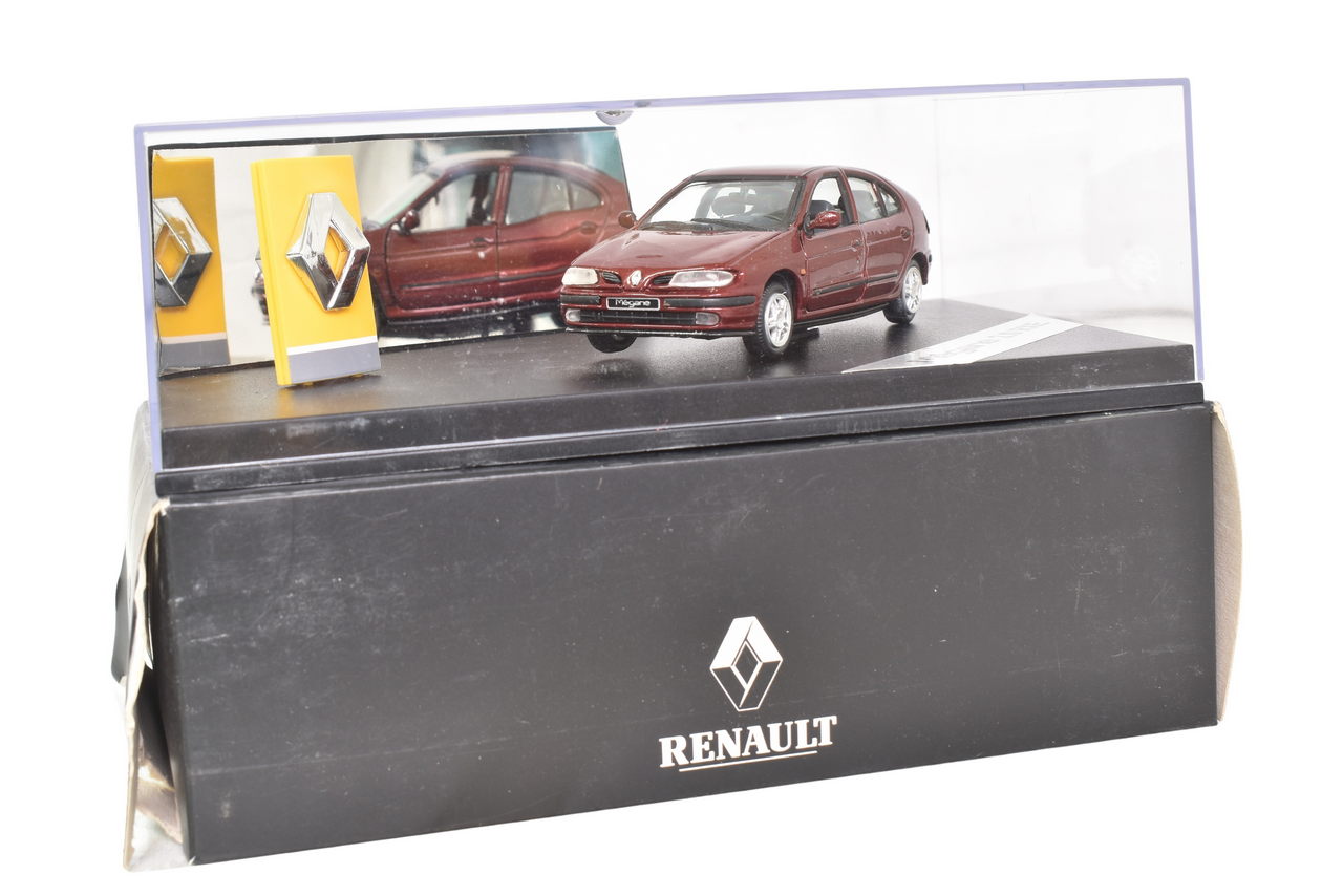 7064 - Vitesse Renault Megane 2.0 RXE thumbnail