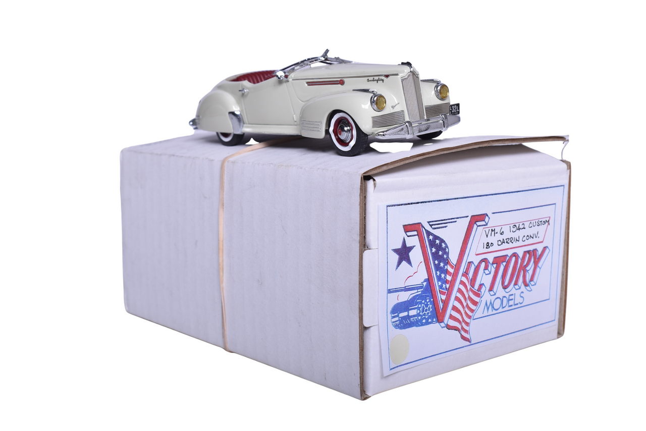 7103 - Victory Models VM-6 1942 Packard Super 8 Custom 180 Darrin Convertible thumbnail