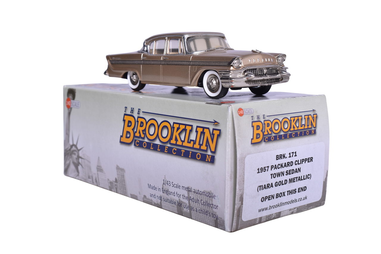 7107 - Brooklin BRK171 1957 Packard Clipper Town Sedan thumbnail