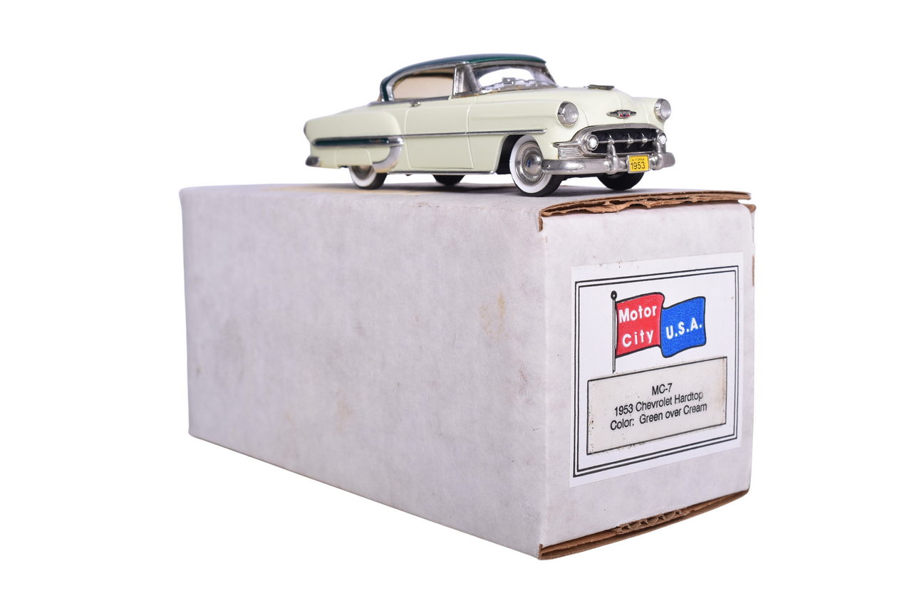 7113 - Motor City USA MC-7 1953 Chevrolet Hardtop thumbnail