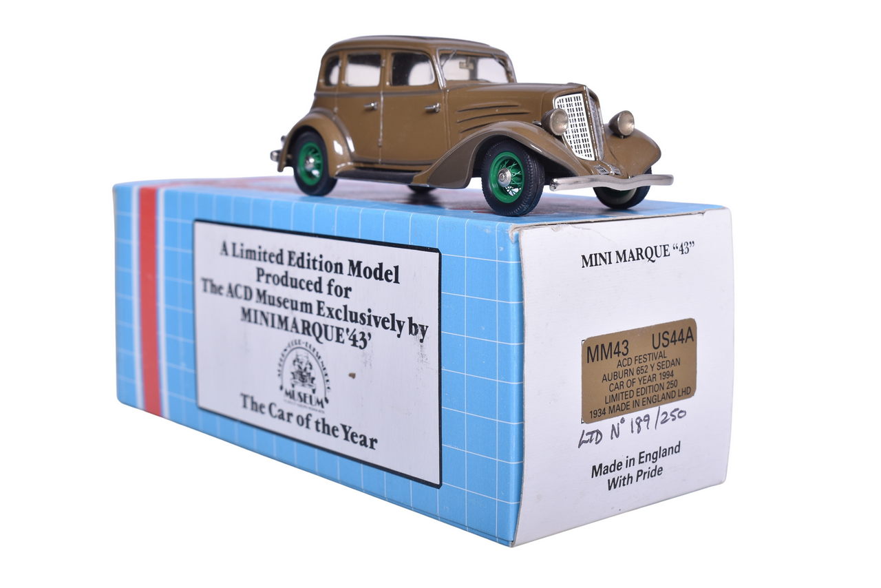7149 - Mini Marque US 44A 1934 Auburn 652Y Sedan thumbnail