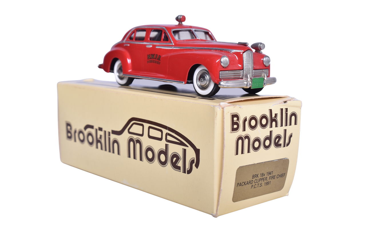 7162 - Brooklin BRK18x 1941 Packard Clipper Fire Chief thumbnail