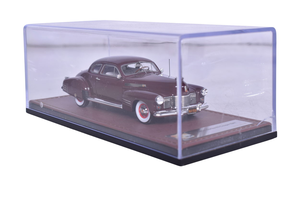 7171 - Great Lighting Models GLM119801 1941 Cadillac Series 62 Coupe thumbnail