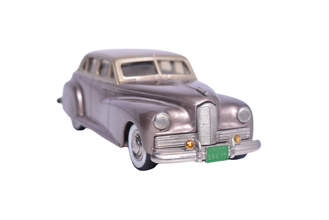 7229 - Brooklin BRK18 1941 Packard Clipper thumbnail