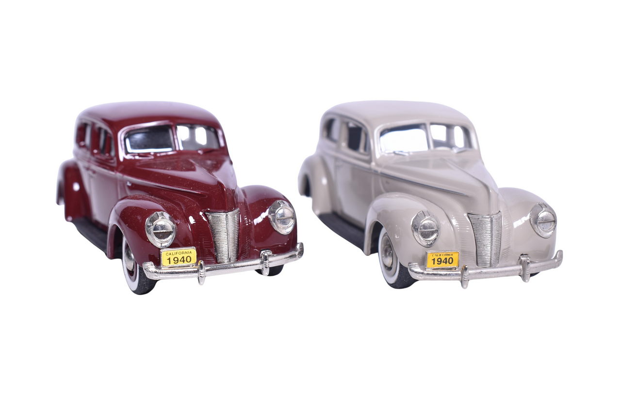 7236 - Pair of USA No. 11 1940 Ford Sedans - Two-Door and Four-Door thumbnail