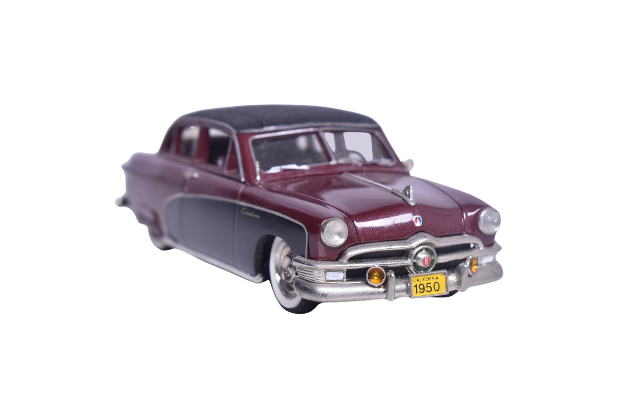 7252 - Motor City USA MC-11 1950 Ford Custom Crestliner thumbnail