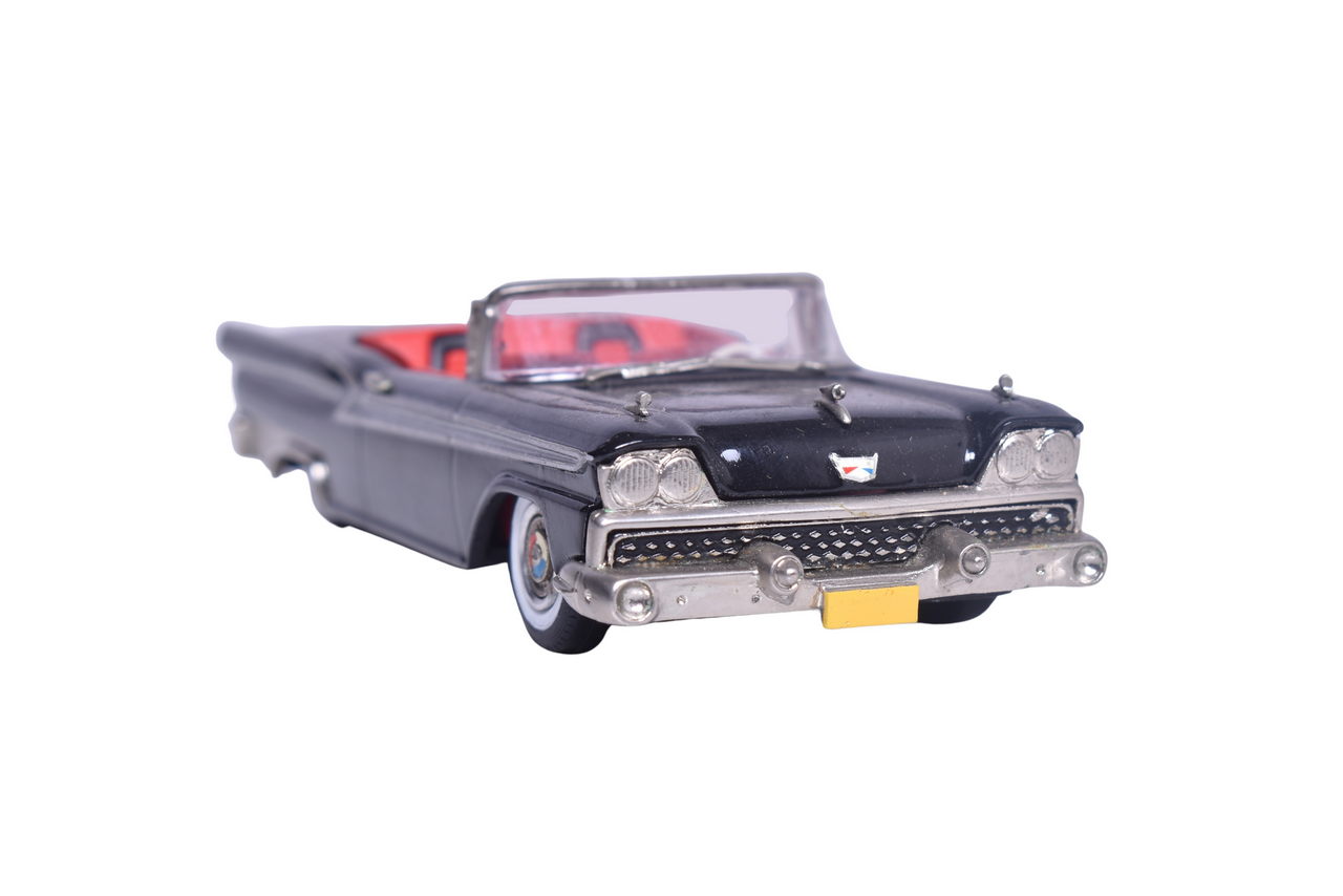 7265 - Western Models WMS 46 1959 Ford Galaxie Skyliner thumbnail