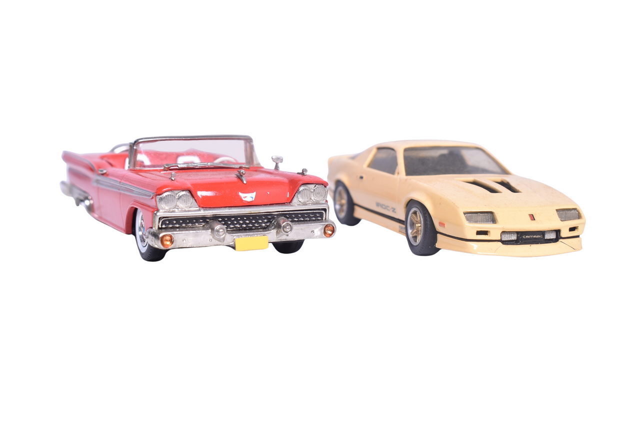 7271 - Pair of Western Models - WMS 46 1959 Ford Galaxie Skyliner and WP 112 1985 Chevy Camaro thumbnail