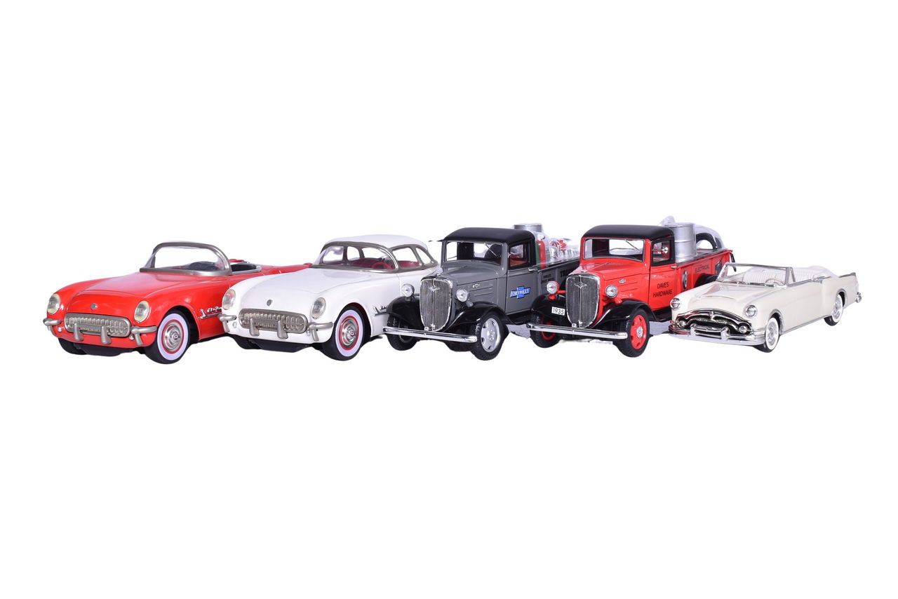 7333 - Five Mixed Die Cast Models - 1:24 Antique Replicas Chevrolet Trucks, Fifties Chevrolet thumbnail