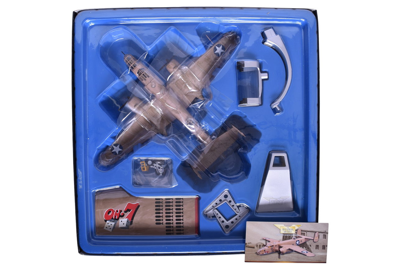 7415 - Corgi 1:72 B-25C Mitchell 