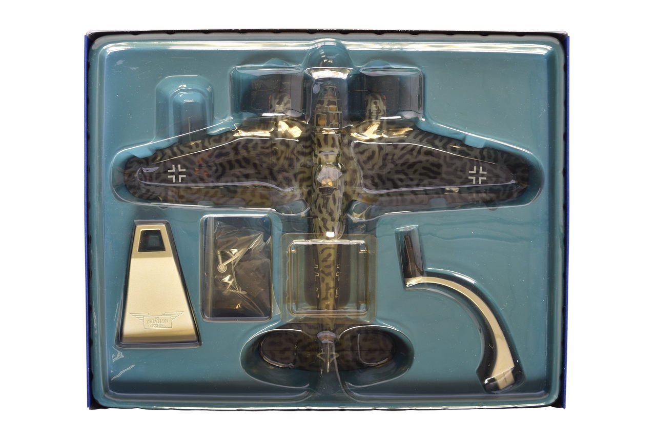 7423 - Corgi 1:72 Heinkel HE111P-2 Diecast Plane thumbnail