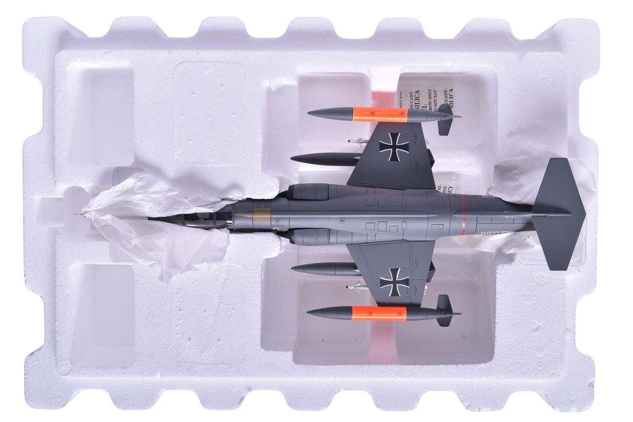 7425 - Armour Collection / Franklin Mint 98128 F104G Starfighter Marineflieger Diecast Jet thumbnail