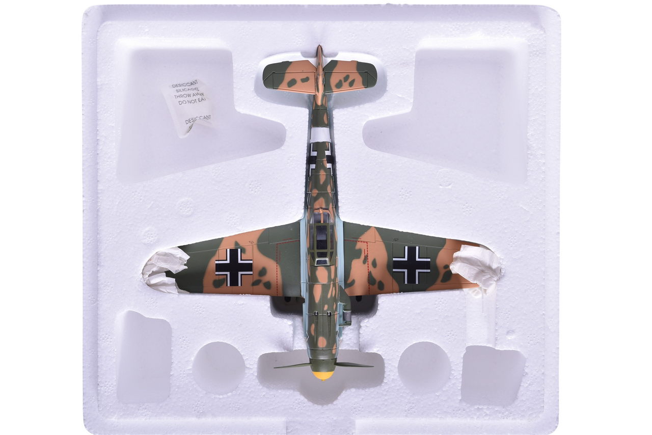 7427 - Armour Collection / Franklin Mint 98082 BF-109 Messerschmitt Luftwaffe WWII diecast plane thumbnail
