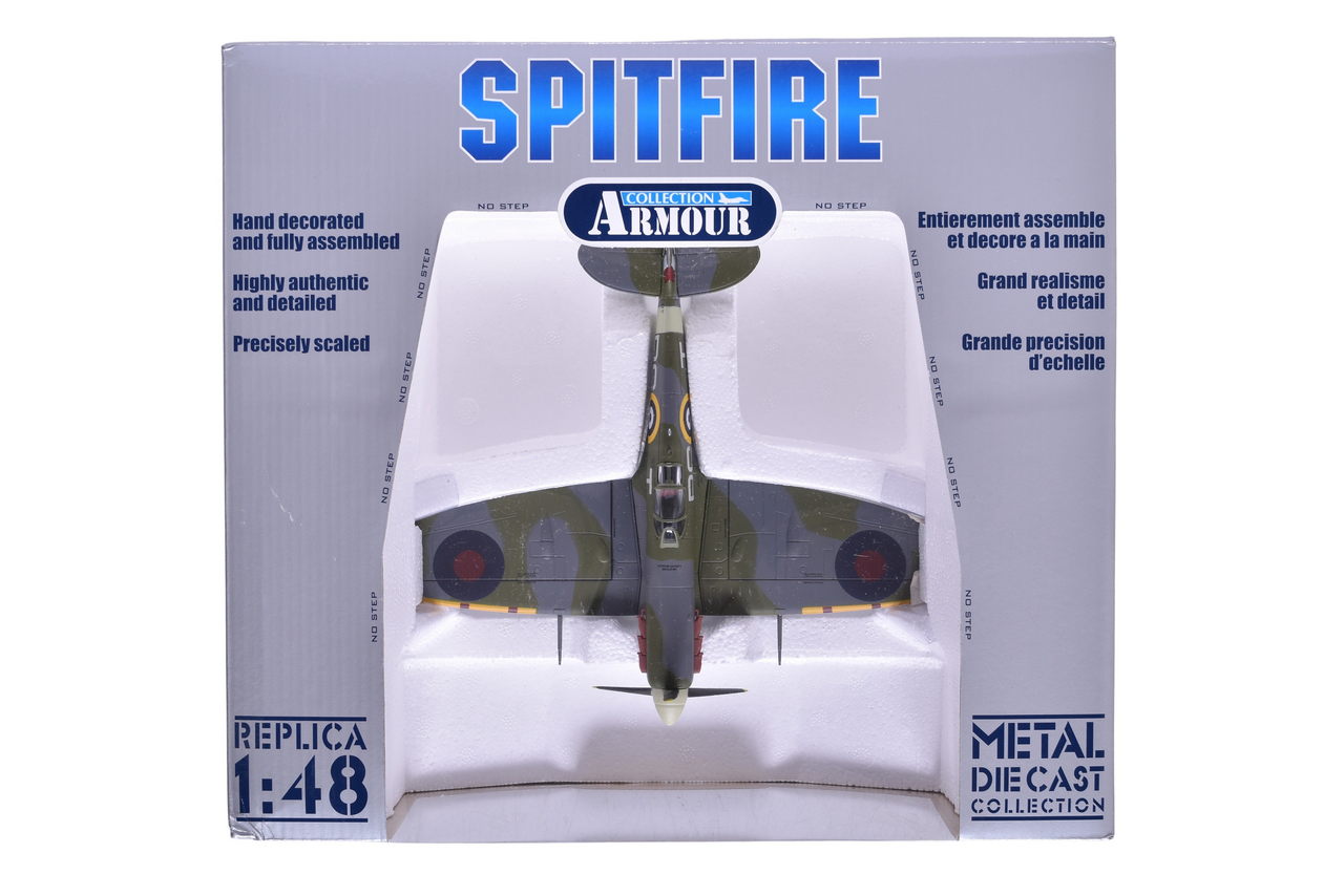 7439 - Armour Collection / Franklin Mint 1:48 WWII Spitfire MK.V Diecast Plane thumbnail