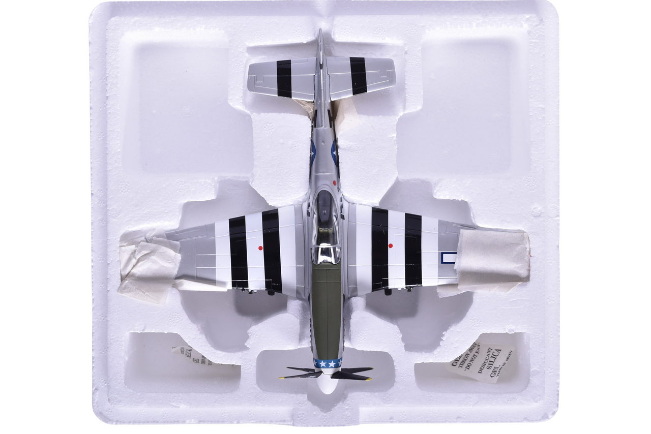 7440 - Armour Collection / Franklin Mint 1:48 P-51 Mustang Diecast Plane thumbnail