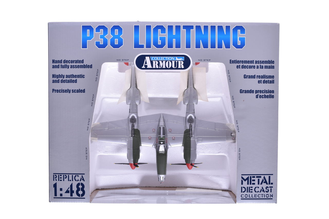 7453 - Armour Collection / Franklin Mint 98114 USAF P38 Lightning WWII Aces Diecast Military Plane thumbnail