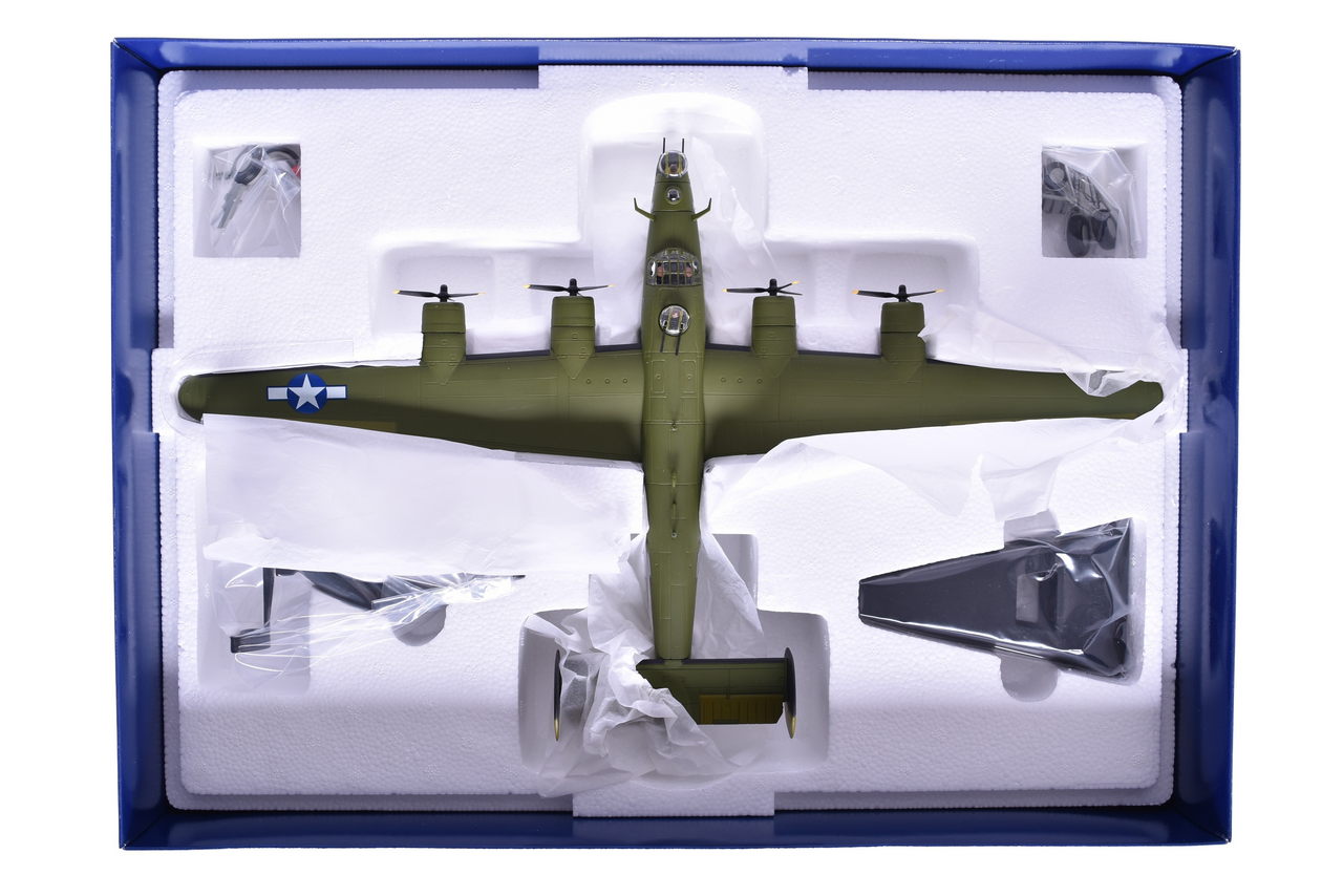 7494 - Corgi 1:72 WWII Consolidated B-24D 'Sky Witch' Diecast Plane thumbnail
