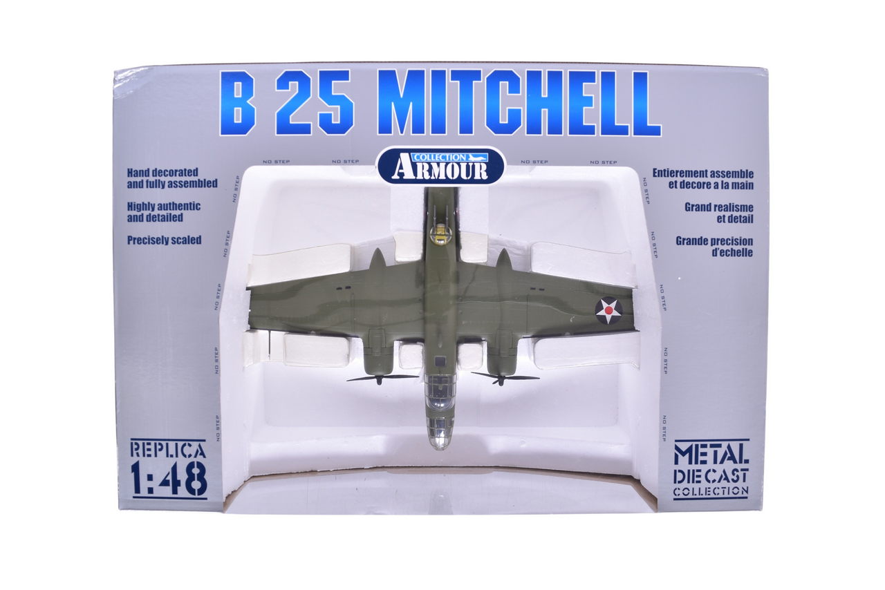 7534 - Armour Collection / Franklin Mint 1:48 WWII USAF B25 Mitchell Diecast Plane thumbnail