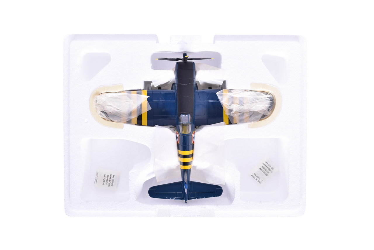 7538 - Armour Collection / Franklin Mint 1:48 French-Air France Suez War F4U Corsair Diecast Plane thumbnail