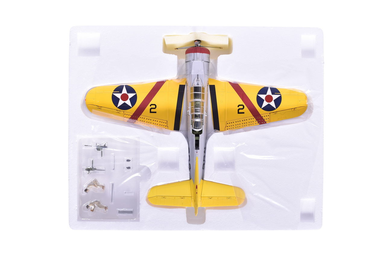 7570 - Hobby Master 1:32 Douglas SBD-2 Dauntless Die Cast Military Plane - Limited Edition thumbnail