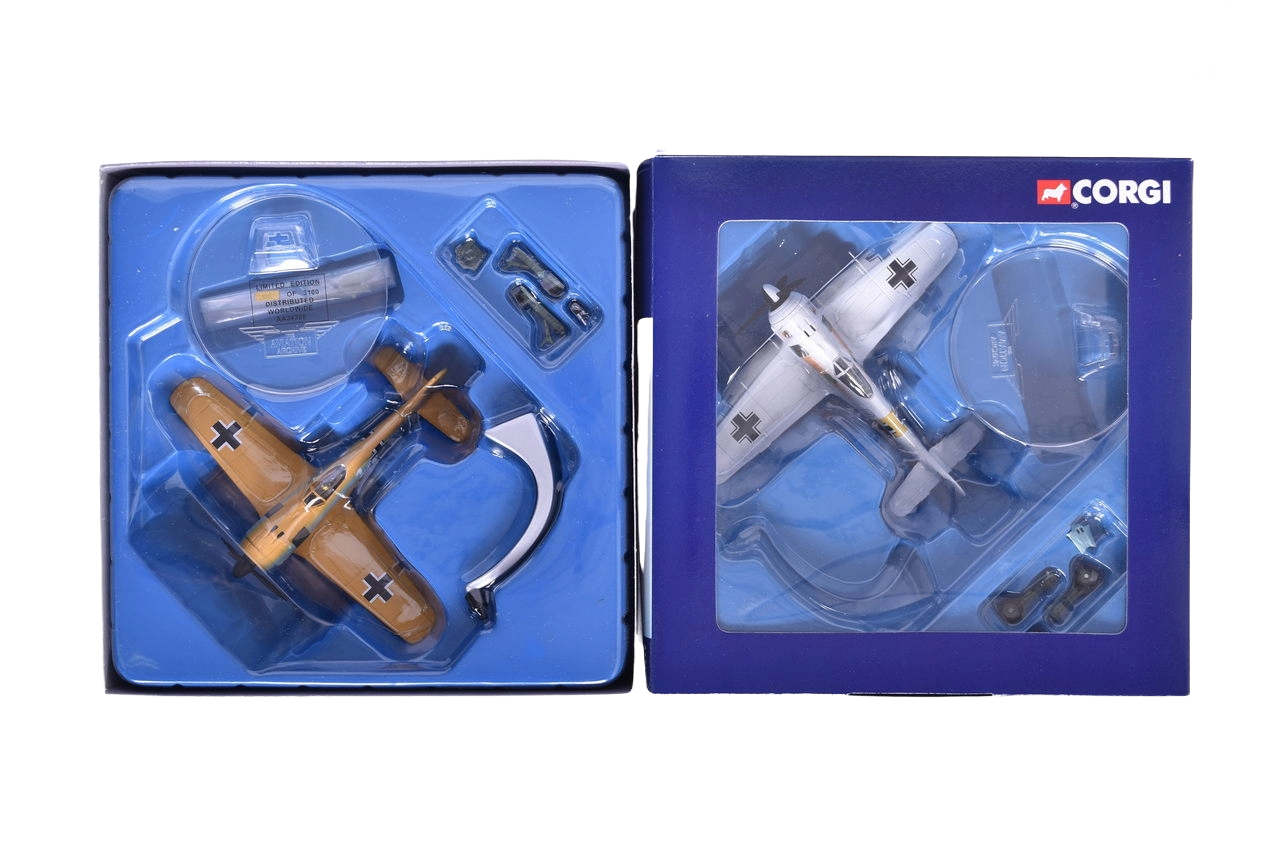 7585 - Pair of Corgi 1:72 Focke-Wulf FW 190A-4 Diecast German Military Planes thumbnail