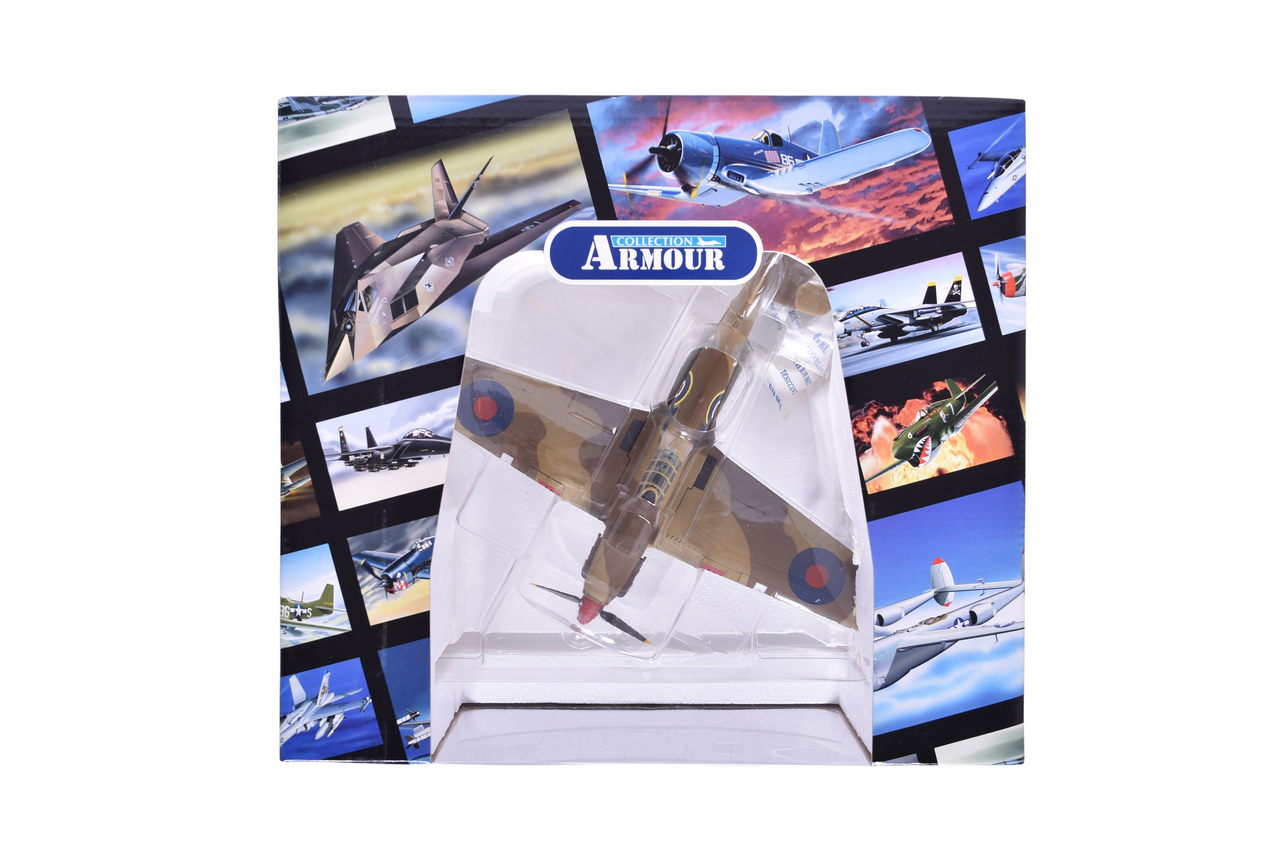 7620 - Armour Collection / Franklin Mint 1:48 RAF UK Hurricane MK. IIB Diecast Plane thumbnail
