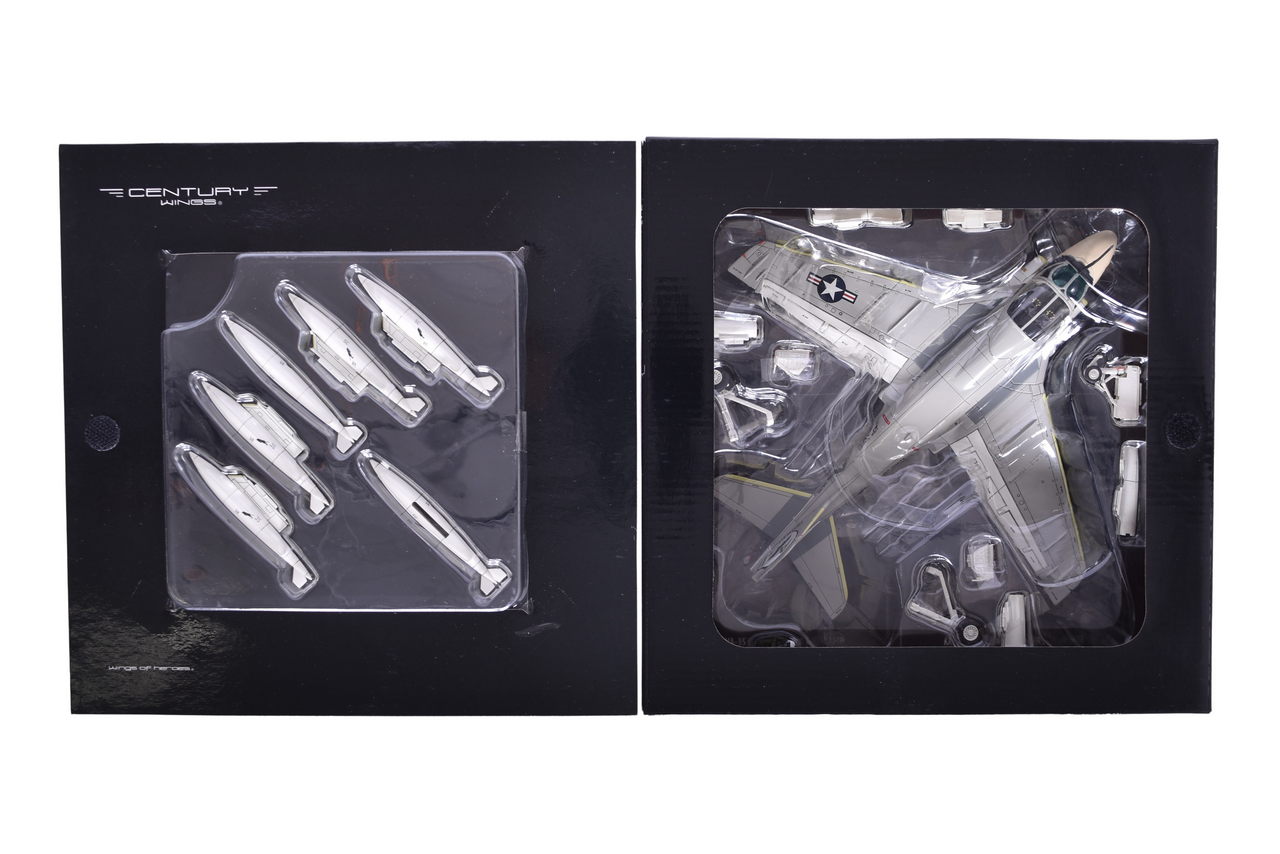 7640 - Century Wings 1:72 KA-6D Tanker Intruder Black Panthers Diecast US Navy Plane Model 588196 - NIB thumbnail