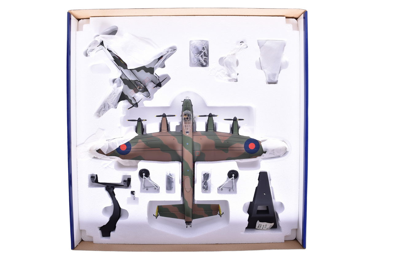 7674 - Corgi 1:72 AA99133 Avro Lancaster B VI & DH Mosquito B Mk. IX Diecast Pathfinder Plane Set thumbnail