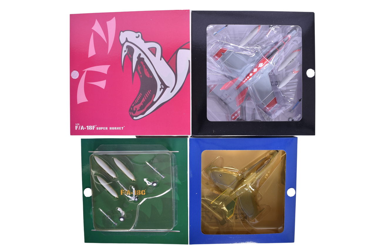 7708 - Pair Dragon Wings 1:72 F/A-18C Hornet and F/A-18F Super Hornet Diecast Military Jet Planes thumbnail