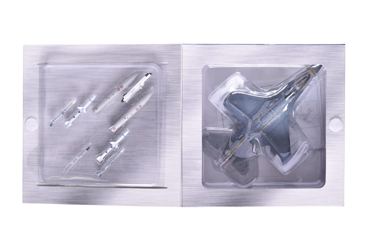 7717 - Dragon Wings 1:72 F-16 Fighting Falcon 50th Anniversary Diecast Military Plane thumbnail