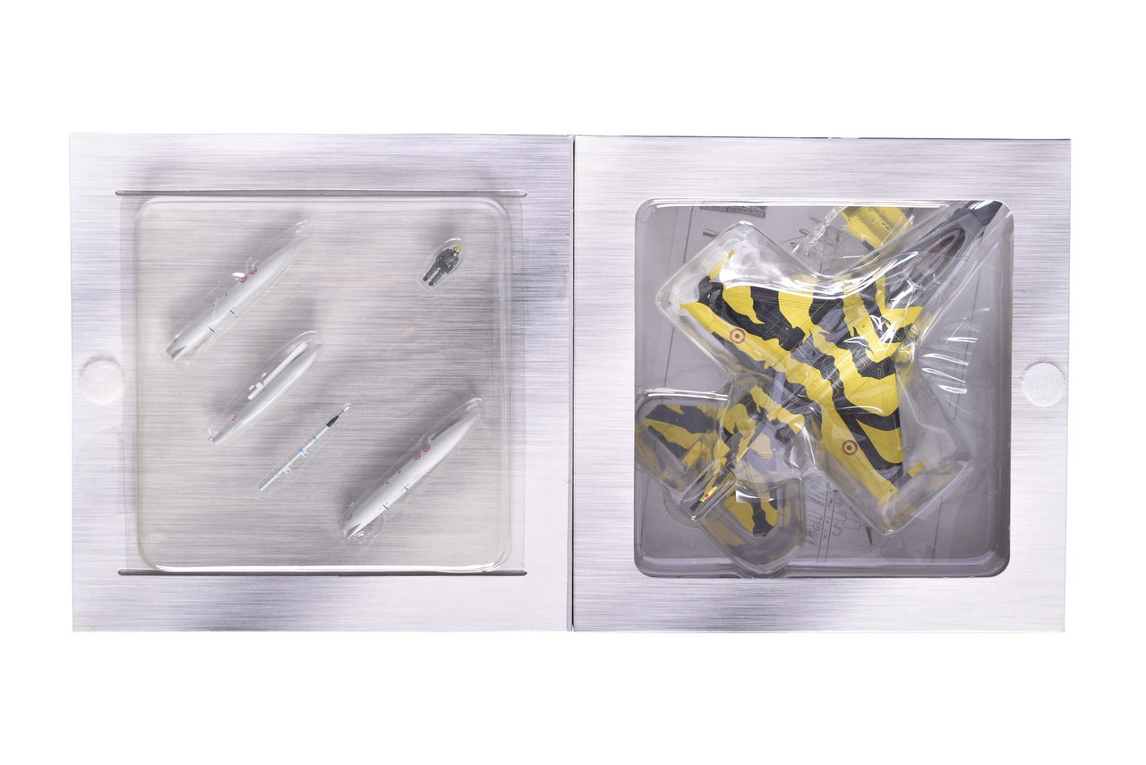 7720 - Dragon Wings 1:72 F-16 Fighting Falcon Tiger Meet Belgian Air Force Diecast Military Plane - NIB thumbnail