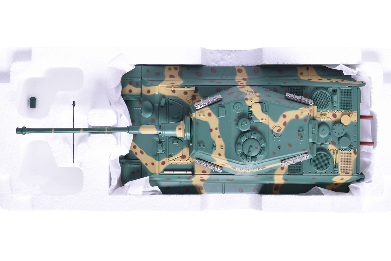 7760 - Minichamps 1:35 Panzerkampfwagen VI Tiger II Diecast German Military Tank thumbnail