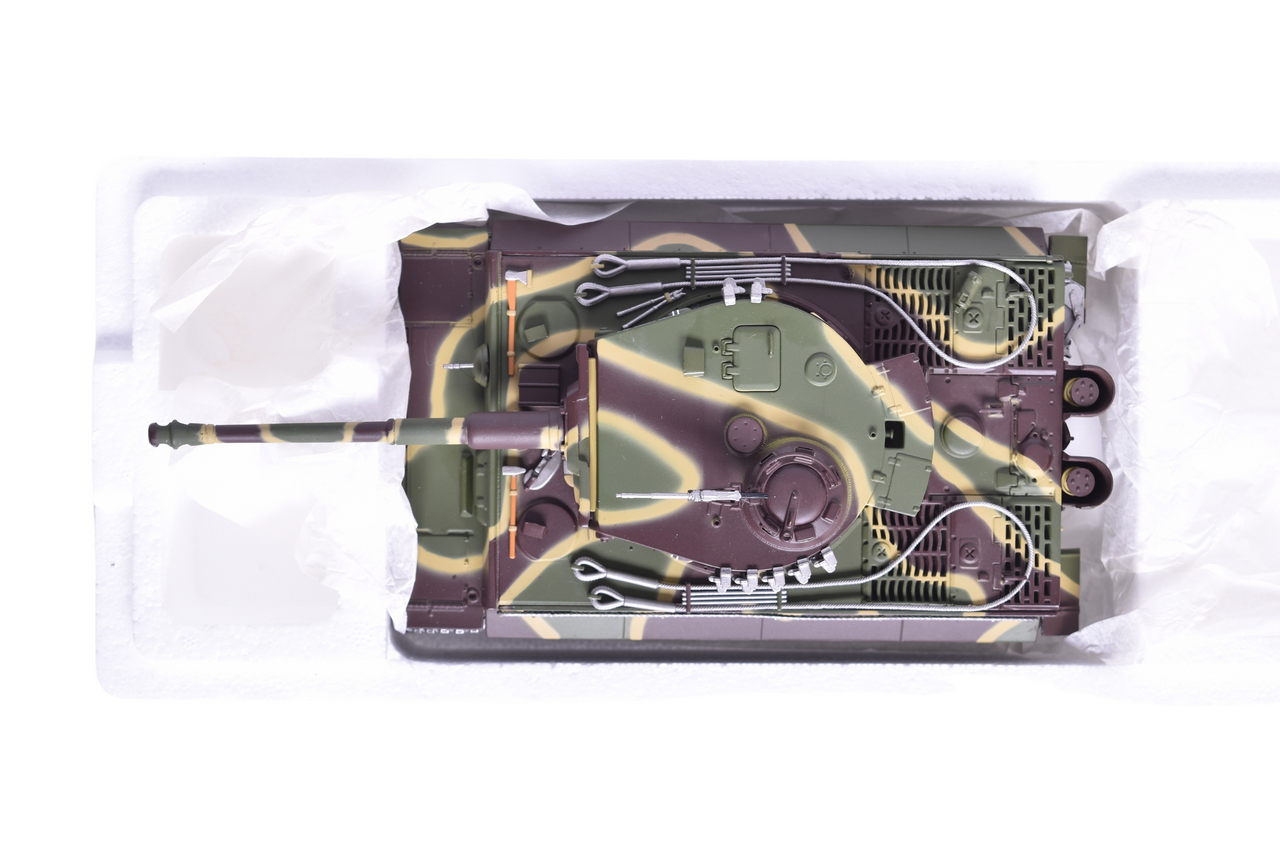 7766 - Minichamps 1:35 Panzerkampfwagen VI Tiger I Diecast WWII Military Tank thumbnail